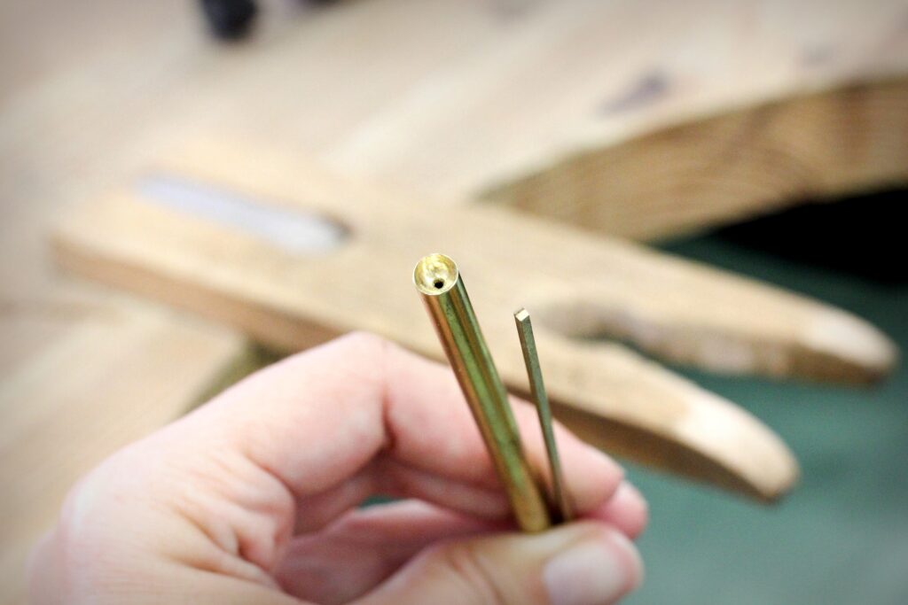 Matériel nécessaire à la réalisation d'une bague en serti tube