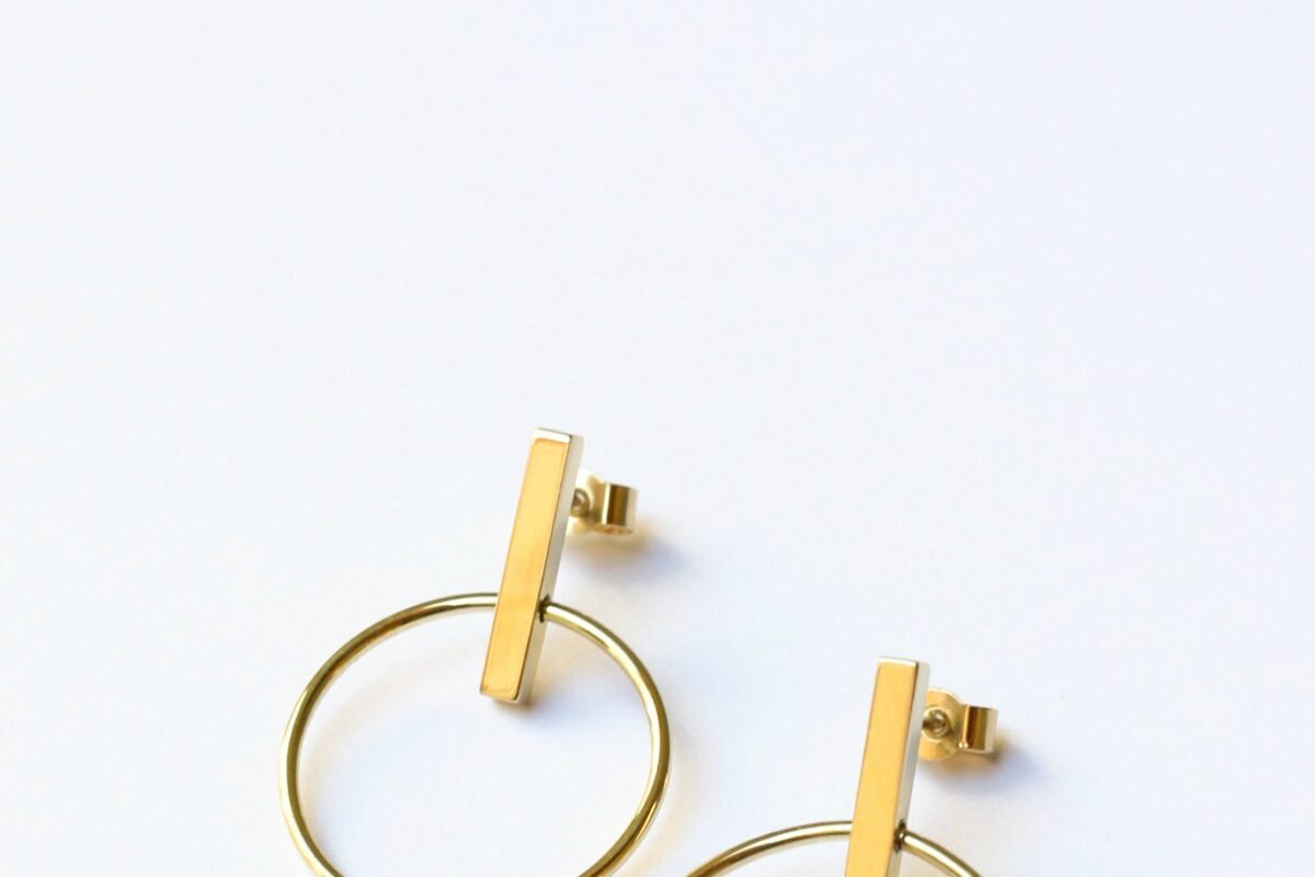 Boucles Cercle et Barre mobiles, défi 30 jours 30 créations sur www.apprendre-la-bijouterie.com