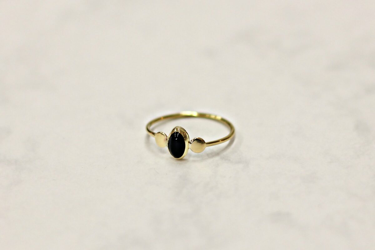 Bague Onyx sur www.apprendre-la-bijouterie.com