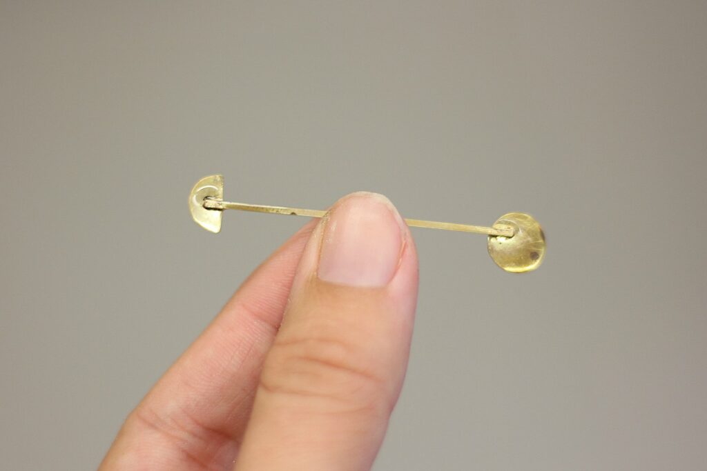 Bague Kandinsky, formes géométriques - Découvrez les étapes de sa fabrication sur www.apprendre-la-bijouterie.com