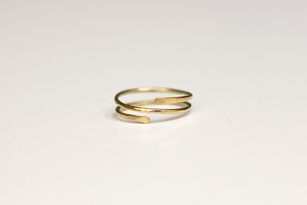 Bague Serpent ajustable - Etapes de fabrication à retrouver sur www.apprendre-la-bijouterie.com